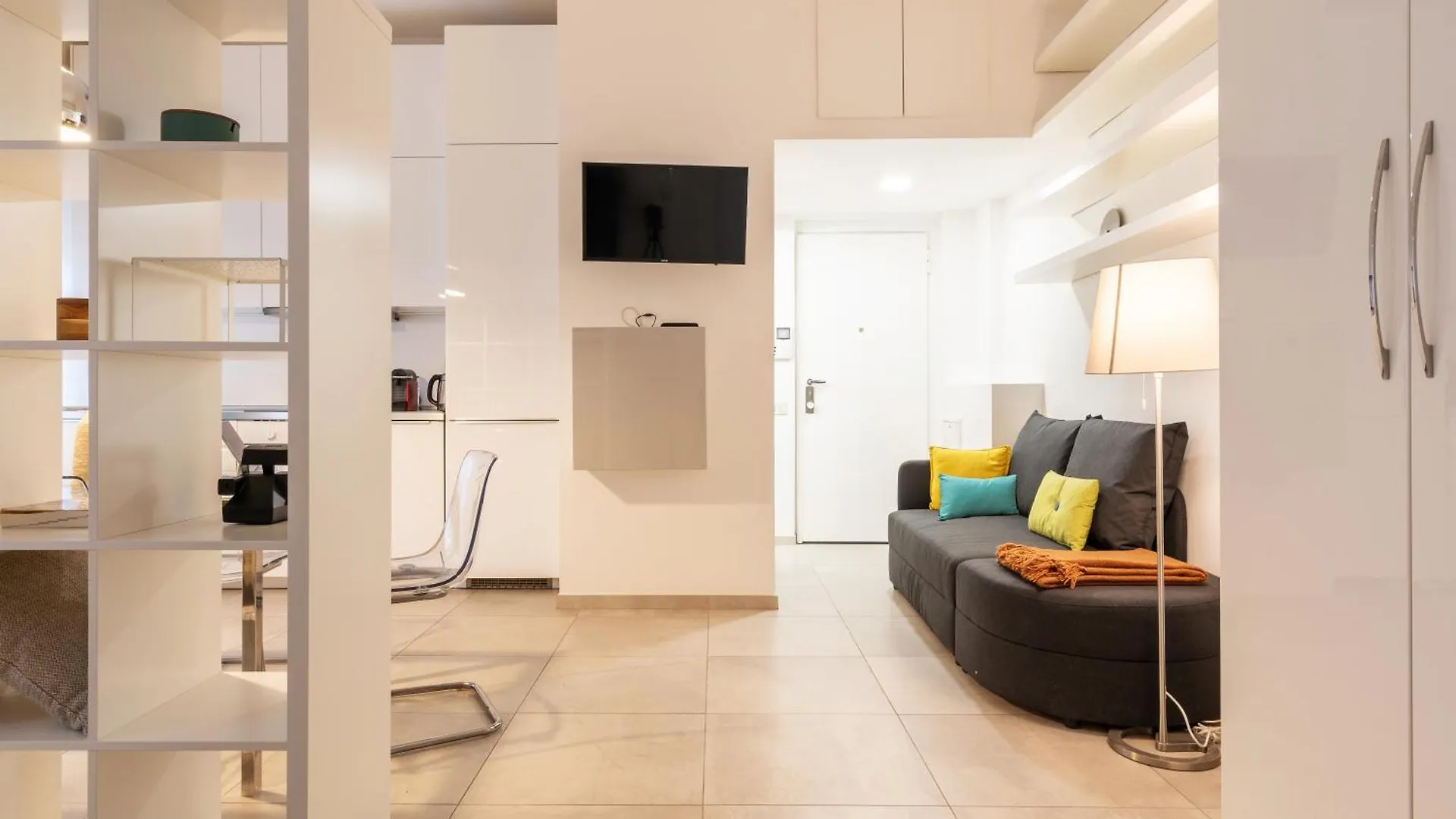 Zuara Flexyrent Apartment Милан